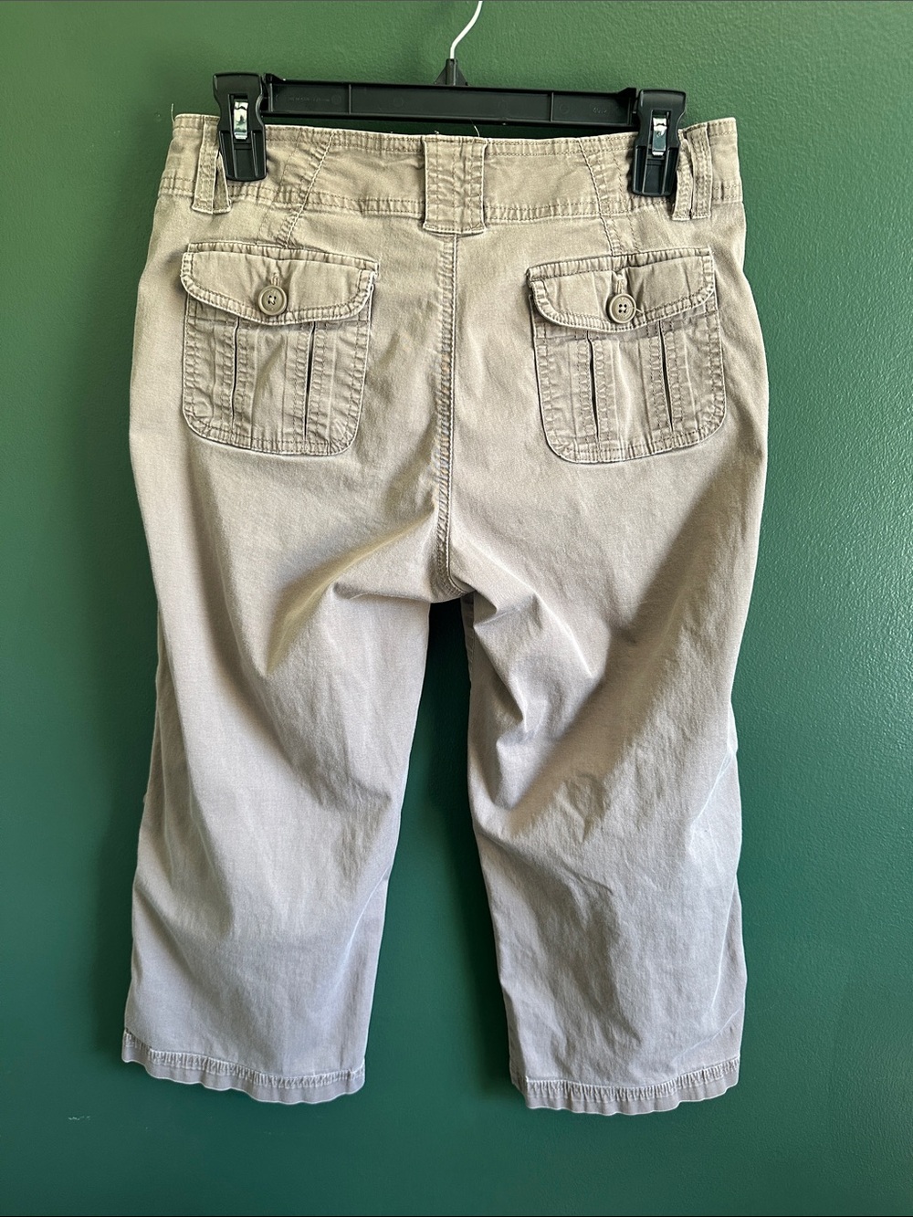 Lee Women's Capris in Light Taupe Size 6 - Picture 6 of 13
